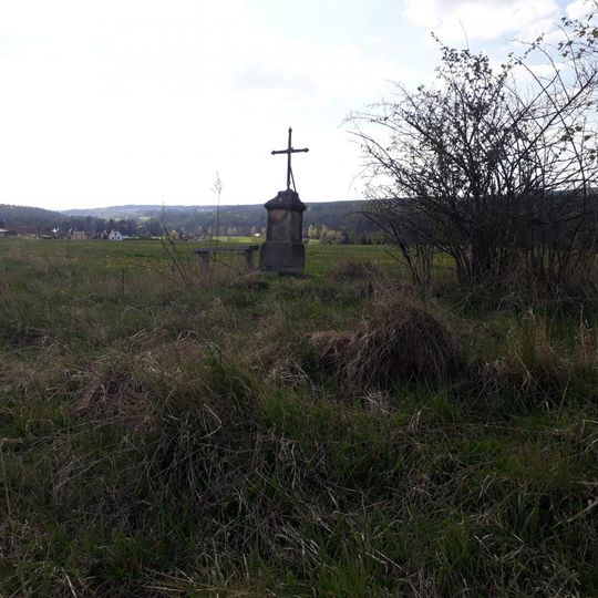 Kříž severovýchodně od České Břízy