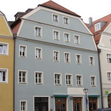 Wohn- und Geschäftshaus