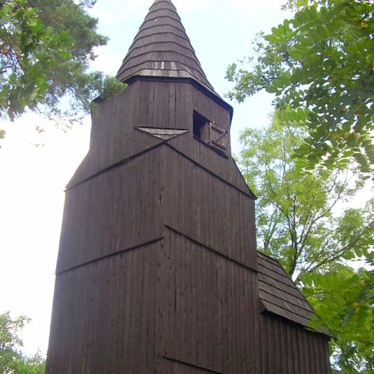 Cemetery chapel in Łężyca
