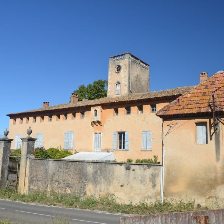 Lourmarin Castle