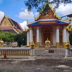 Wat Sa Kaeo Pathum Thong