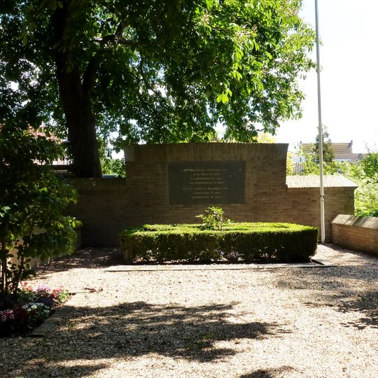 Monument op de Oude begraafplaats