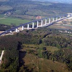 Kőröshegy viaduct