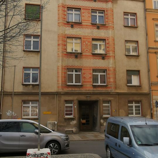 Hallesche Straße 1