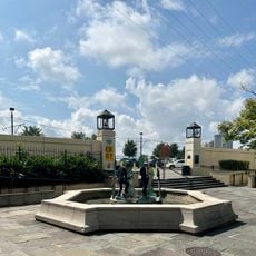 Instrument Men Fountain