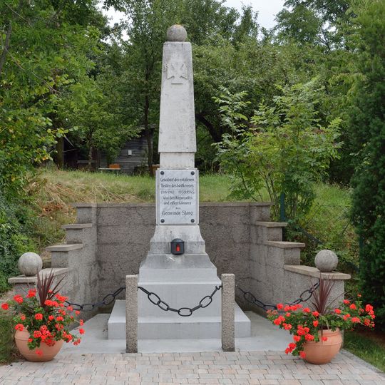 Kriegerdenkmal Stang
