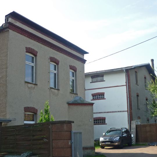 Zwei Fabrikgebäude des ehemaligen Milchhofs Fabrikweg 5