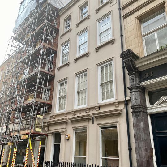 35, Great Pulteney Street W1