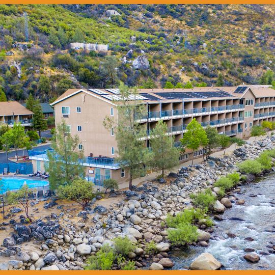 Yosemite View Lodge