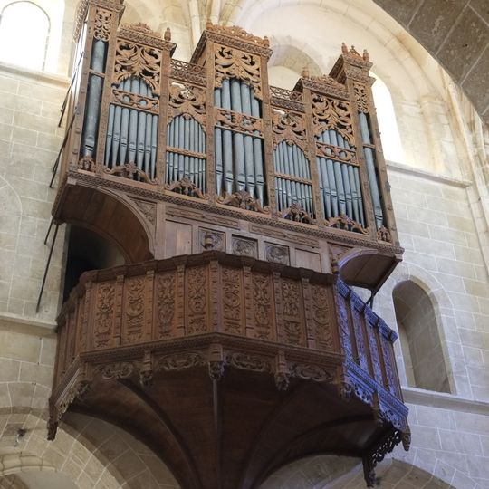 Pipe organ
