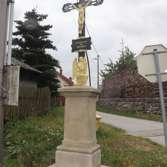 Kříž na křižovatce v Rudíkově