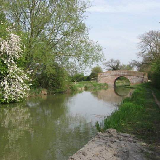 Grand Union Canal Aylesbury Arm Bridge Number 11