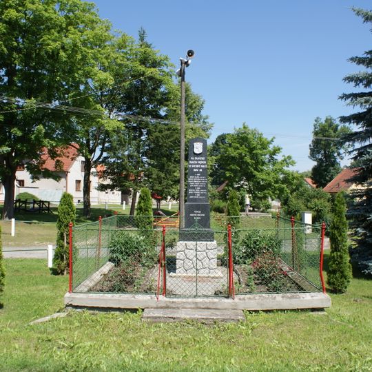 Pomník padlým v Čejeticích