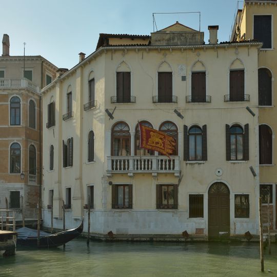 Palazzo Dolfin