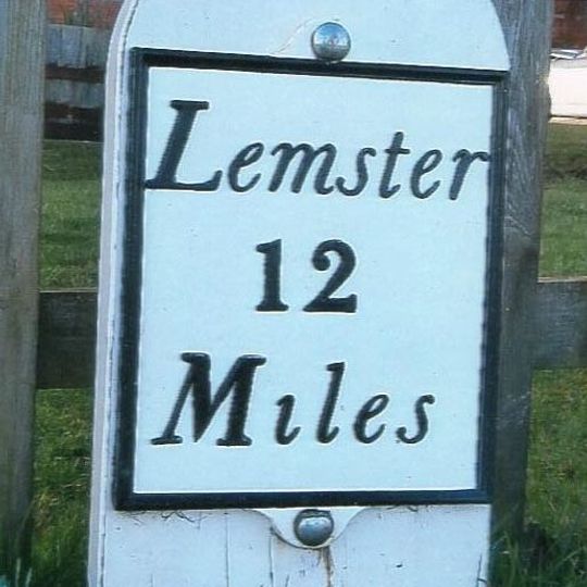 Milepost At National Grid Reference So343494