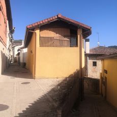 Casa La Solana 1 (Antigua Casa Plaza Miguel Díaz De Tuesta 7)