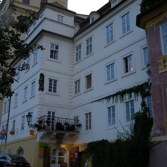 Dům U Zlatého jablka