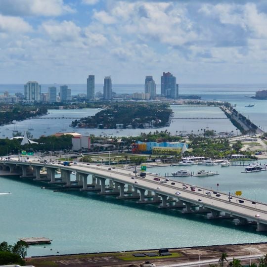 MacArthur Causeway