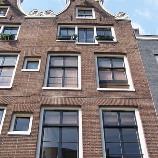 Sint Antoniesluis 8, Amsterdam