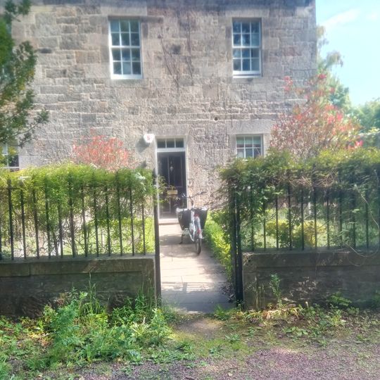 1 Avenue Villas, Crewe Road South, Edinburgh