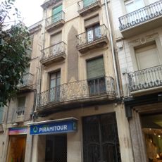 Edifici al raval de Santa Anna, 54