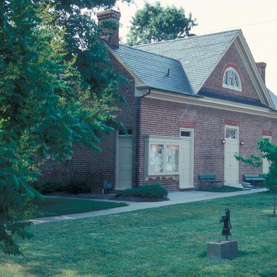 Mathews County Courthouse Square