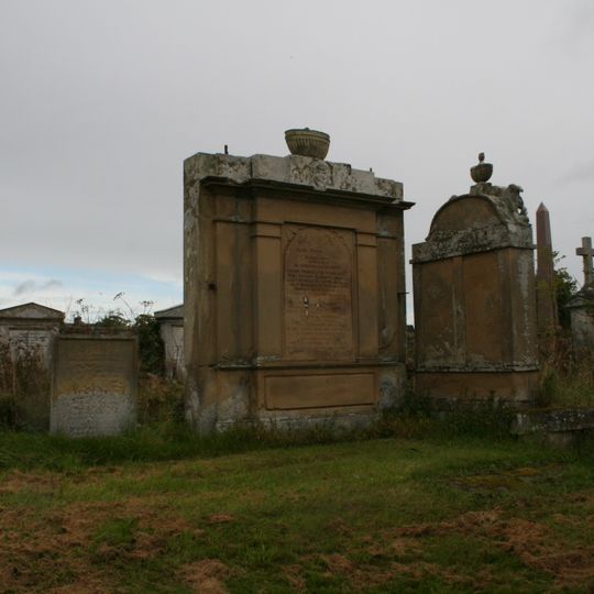 Eccles Parish Church, Churchyard