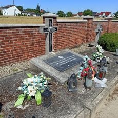 Mogiła zbiorowa żołnierzy z II wojny światowej z 1945 w Steblowie