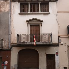 House in plaça de la Vila, 37