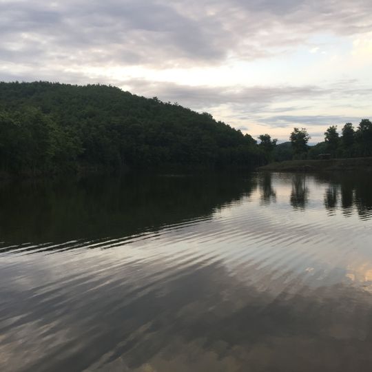 Patok-Fushekuqe-Ishem