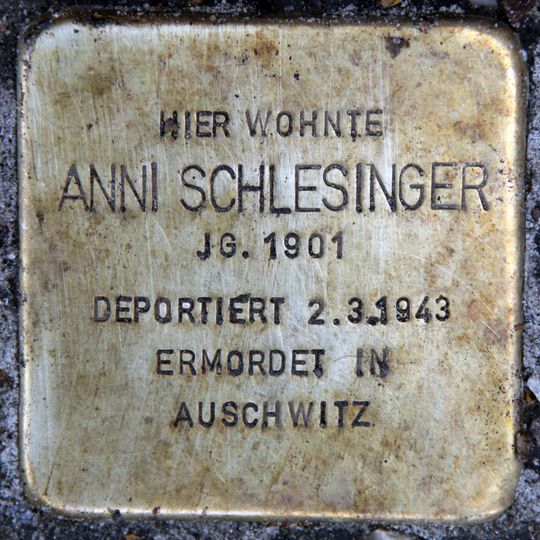 Stolperstein en memoria de Anni Schlesinger