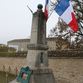 War memorial of the cemetery of Fontainebleau