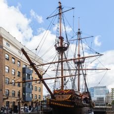 Golden Hinde