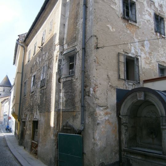 Handwerkerhaus und Teil der inneren Stadtmauer