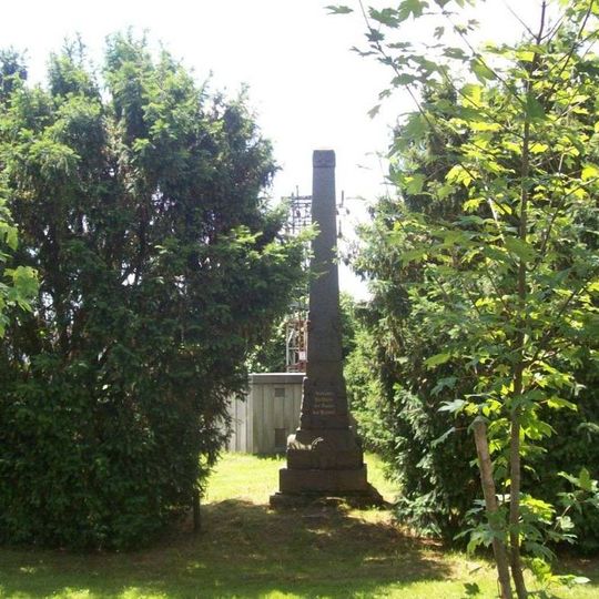 Pomník padlým ve Starém Sedle