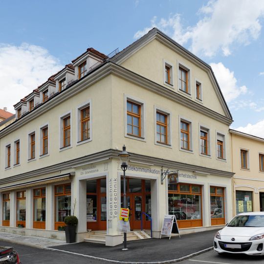 Wohn- und Geschäftshaus