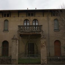 Casa al carrer Pau Casals (Campdevànol)