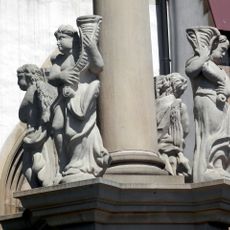 Mariánsky stĺp, socha V.