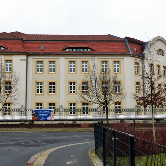 Friedrich-August-Kaserne/Husarenkaserne Käthe-Kollwitz-Straße 15; 17