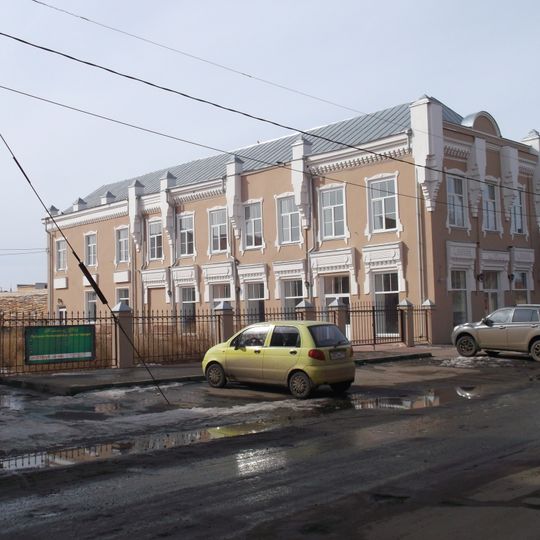 Bratyev Malyshevykh Street 29