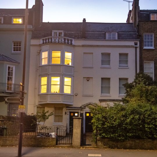 118 And 120, Kennington Road Se11