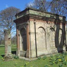 Loggia at south end of Broad Walk