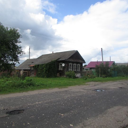 Историческая застройка села Трестна