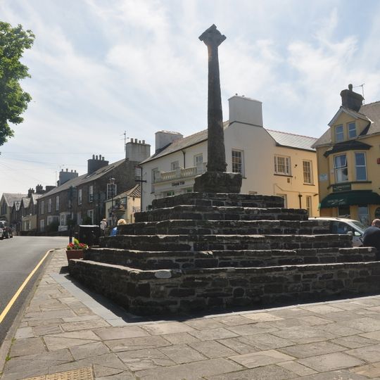 The City Cross,cross Square