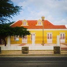 Geel huisje (Yellow house)