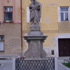Sloup se sochou svatého Josefa Pěstouna