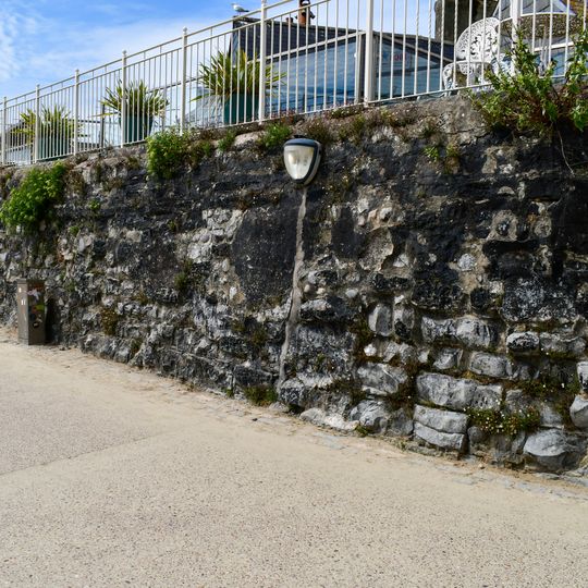 Sea Wall At Cobb Hamlet