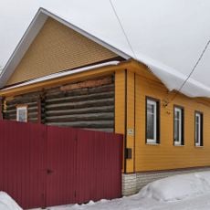 Дом, где в 1908 г. родился Н.П. Каманин, Герой Советского Союза (Меленки)