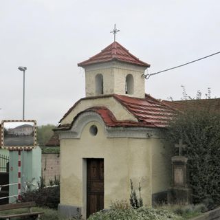 Kaple v Karlštejnské ulici v Chýnicích