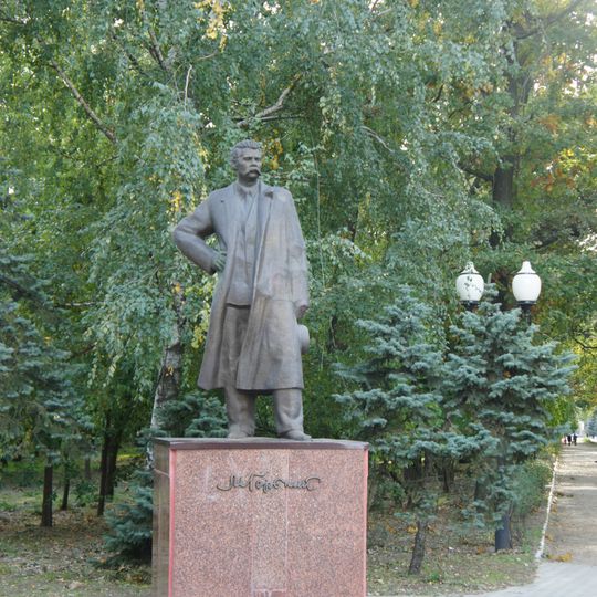 Maxim Gorky monument